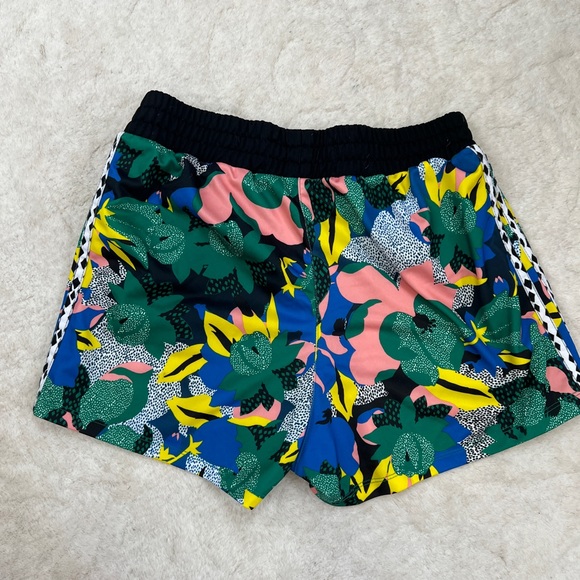 Rio Short - Picture 2 of 2